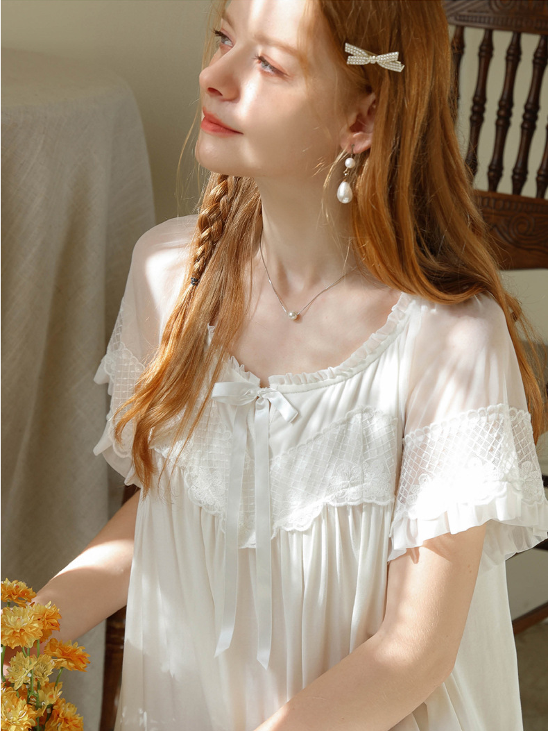 Lace Elegant Square Neck Short Sleeve Nightdress