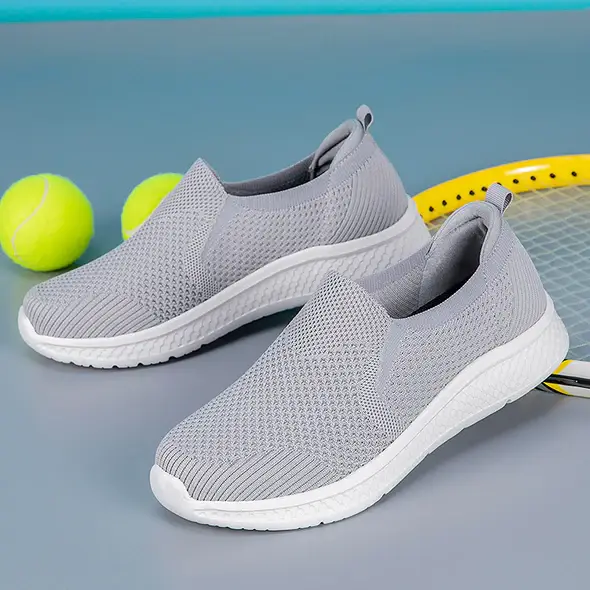 Soft Sole Breathable Mesh Walking Shoes