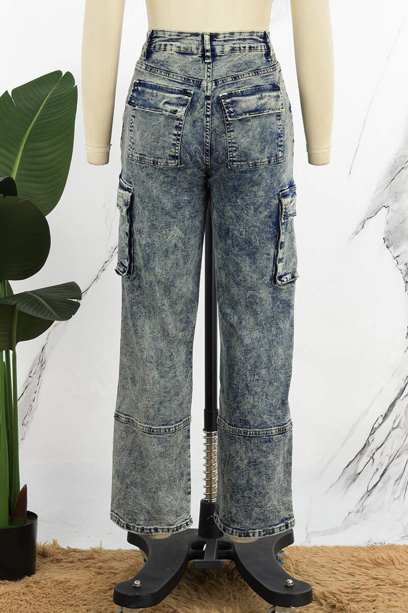 The cowboy blue Casual Street Solid Make Old Patchwork Pocket Buttons Zipper Mid Waist Straight Denim Jeans