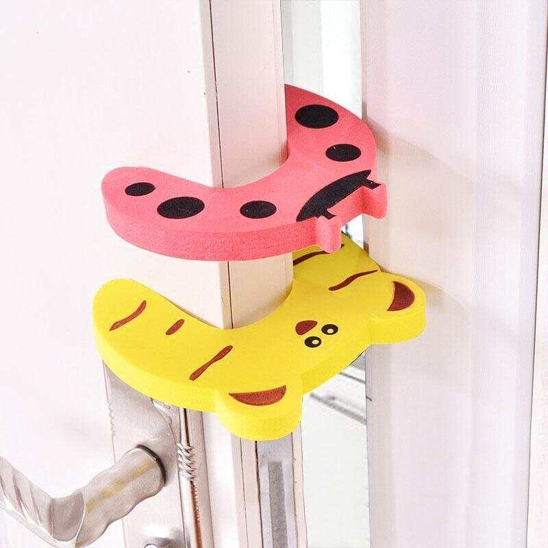 Anti-Pinch Security Door Card