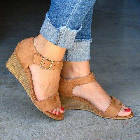 Daily Low Heel Wedge Sandals