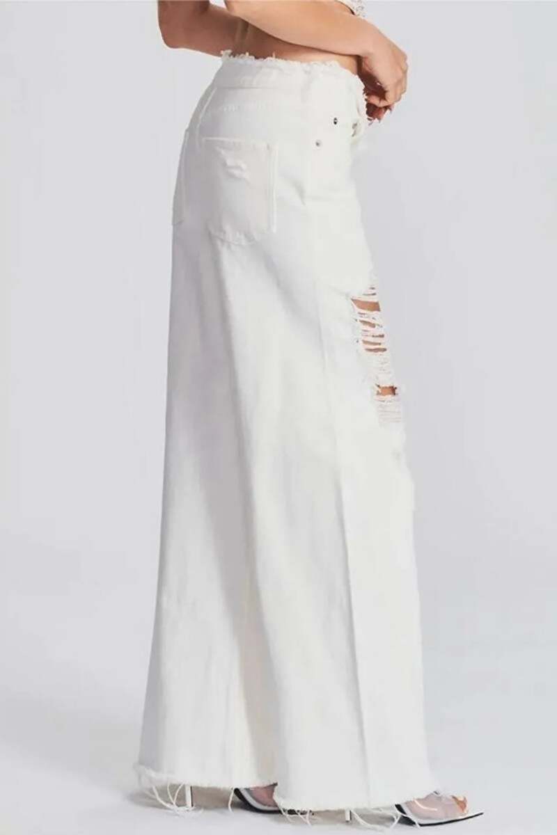 White Casual Solid Ripped Patchwork Mid Waist Regular Denim Jeans (Subject To The Actual Object)