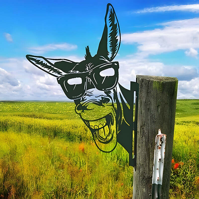 Farm Peeping Animal Metal Art