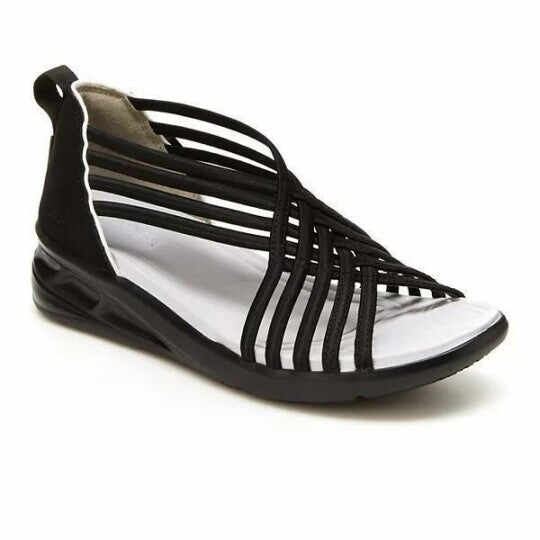 WATER-READY STEP-IN SANDALS