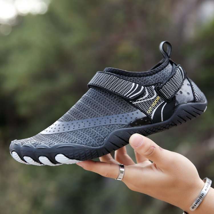 Men's Summer Amphibious Water Shoes