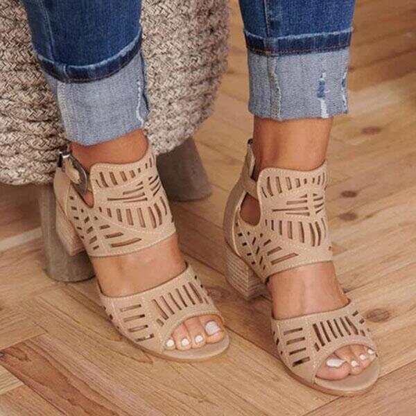 Women Adjustable Buckle Sandals