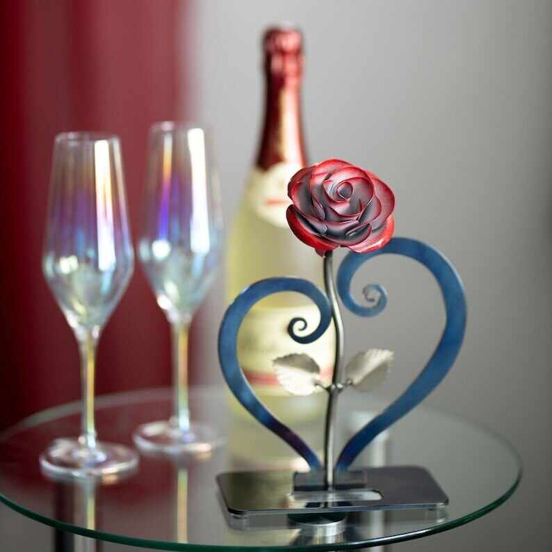 Iron Red Metal Rose with Heart-Shaped Stand