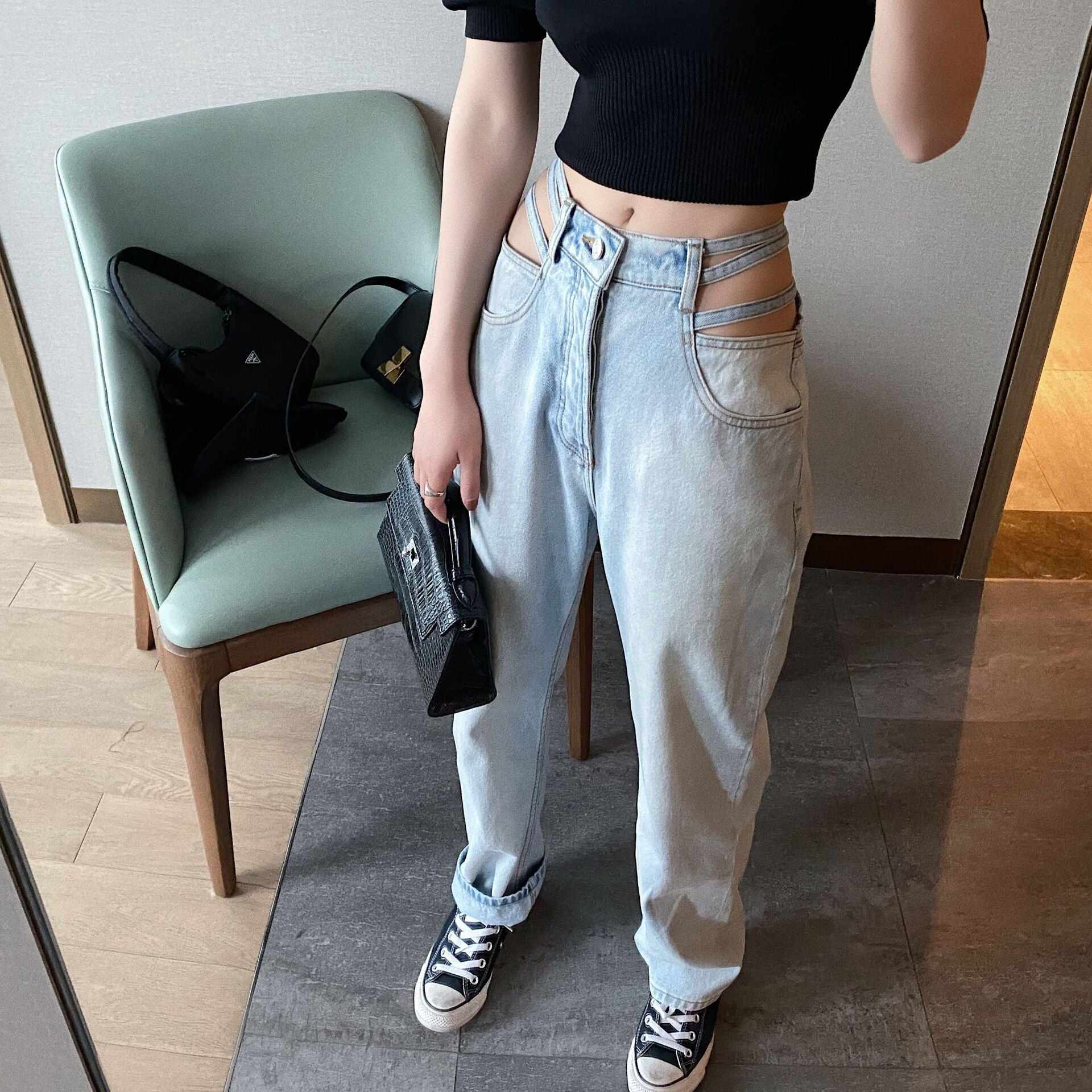 Cut-out waist jeans