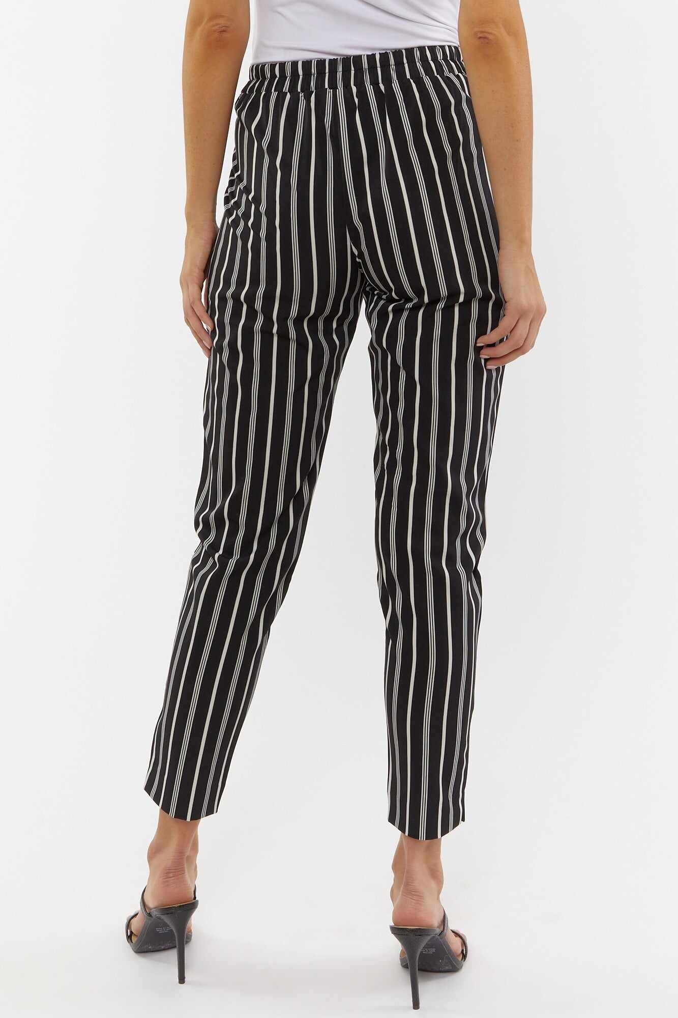 Women Apparel | Paperbag Striped Pants Black with White Forever21 - RL21728