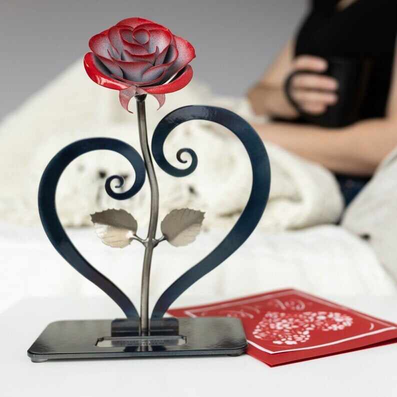 Iron Red Metal Rose with Heart-Shaped Stand