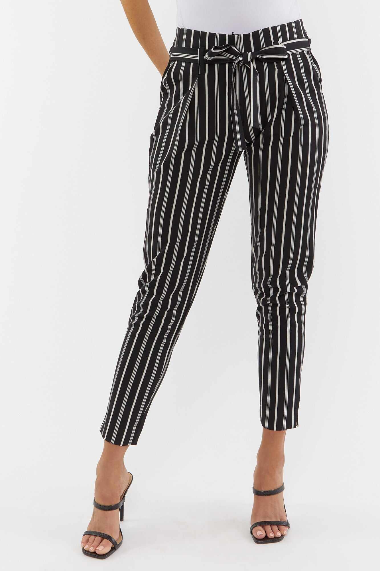Women Apparel | Paperbag Striped Pants Black with White Forever21 - RL21728