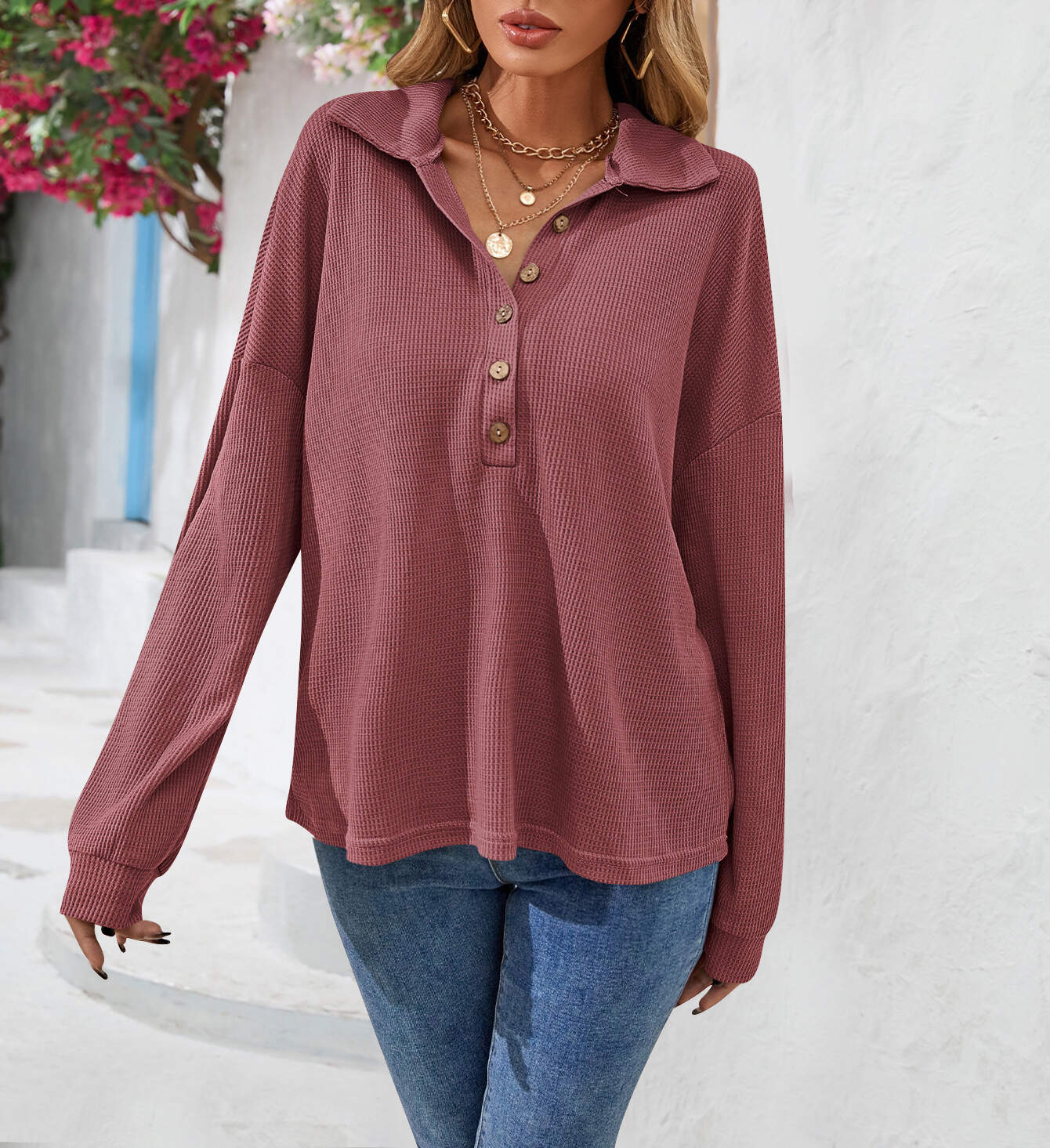 Solid color buttoned women's long sleeve top