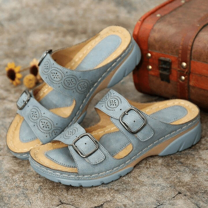 Woman Arizona Soft Footbed Oiled Nubuck Leather Comfy Sandals