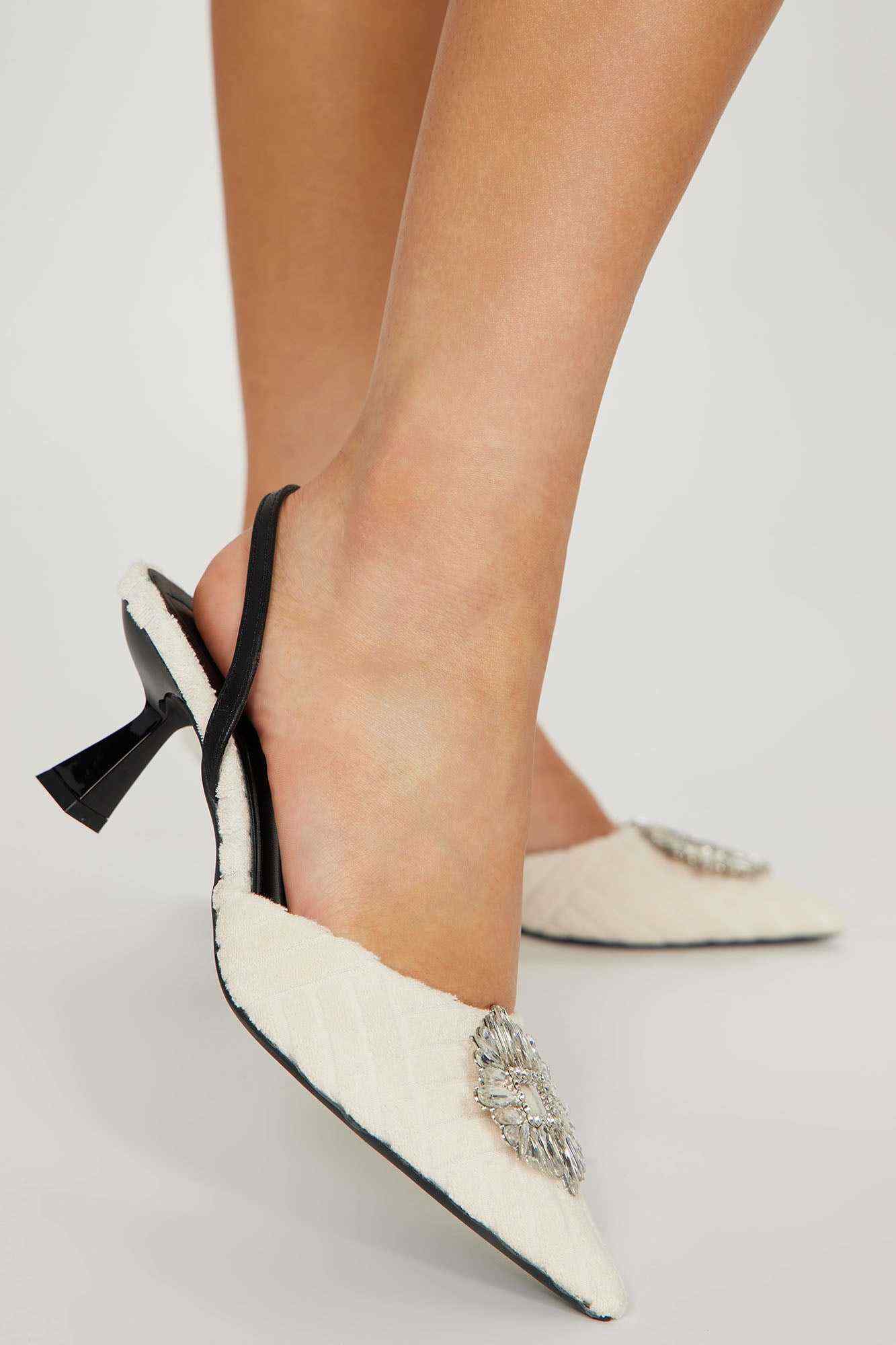 So Charming Sling Back Pumps   Cream