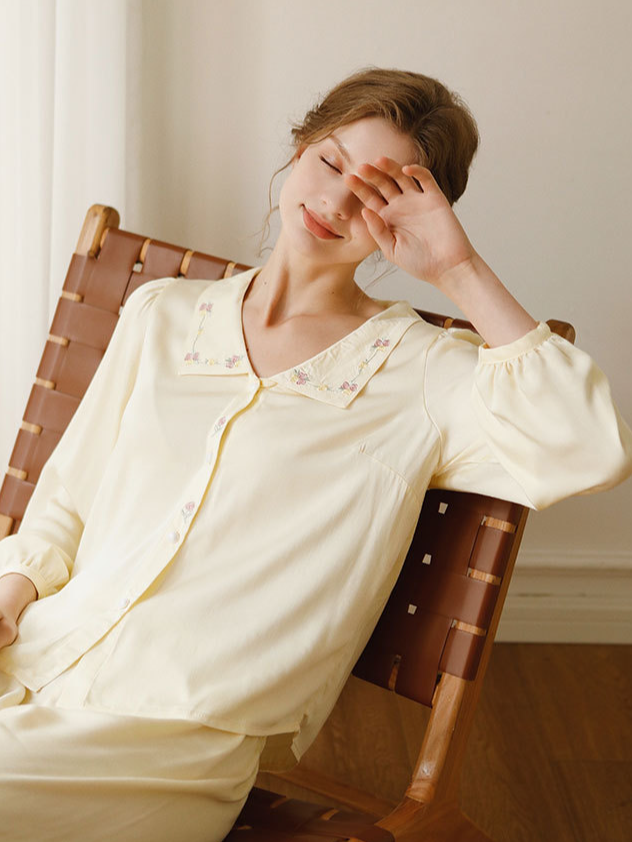 V Neck Elegant Regular Fit Long Sleeve Pajama Set