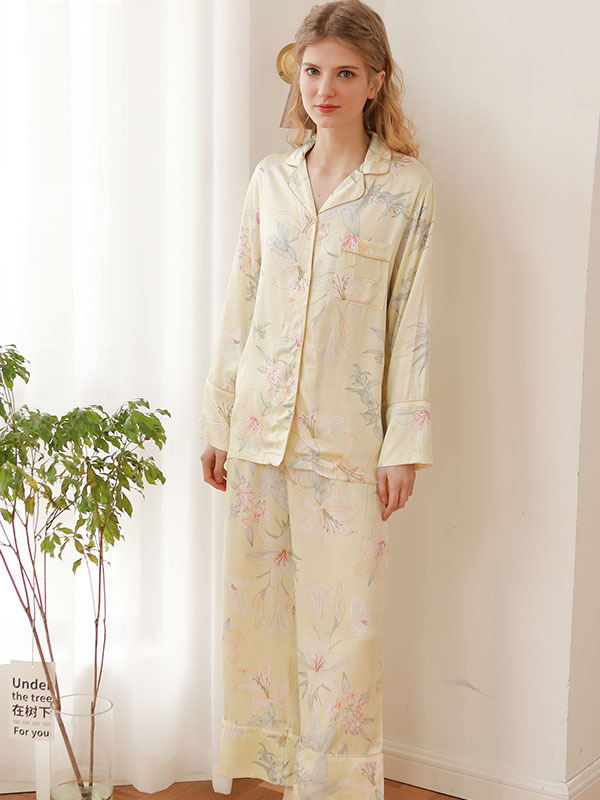 V Neck Regular Fit Elegant Long Sleeve Pajama Set