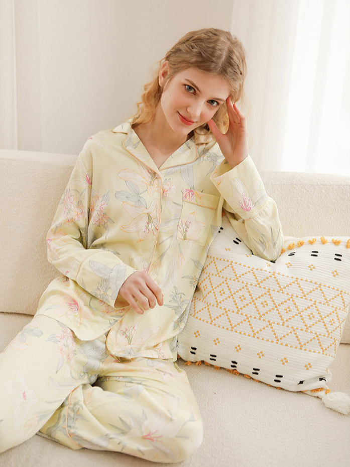 V Neck Regular Fit Elegant Long Sleeve Pajama Set