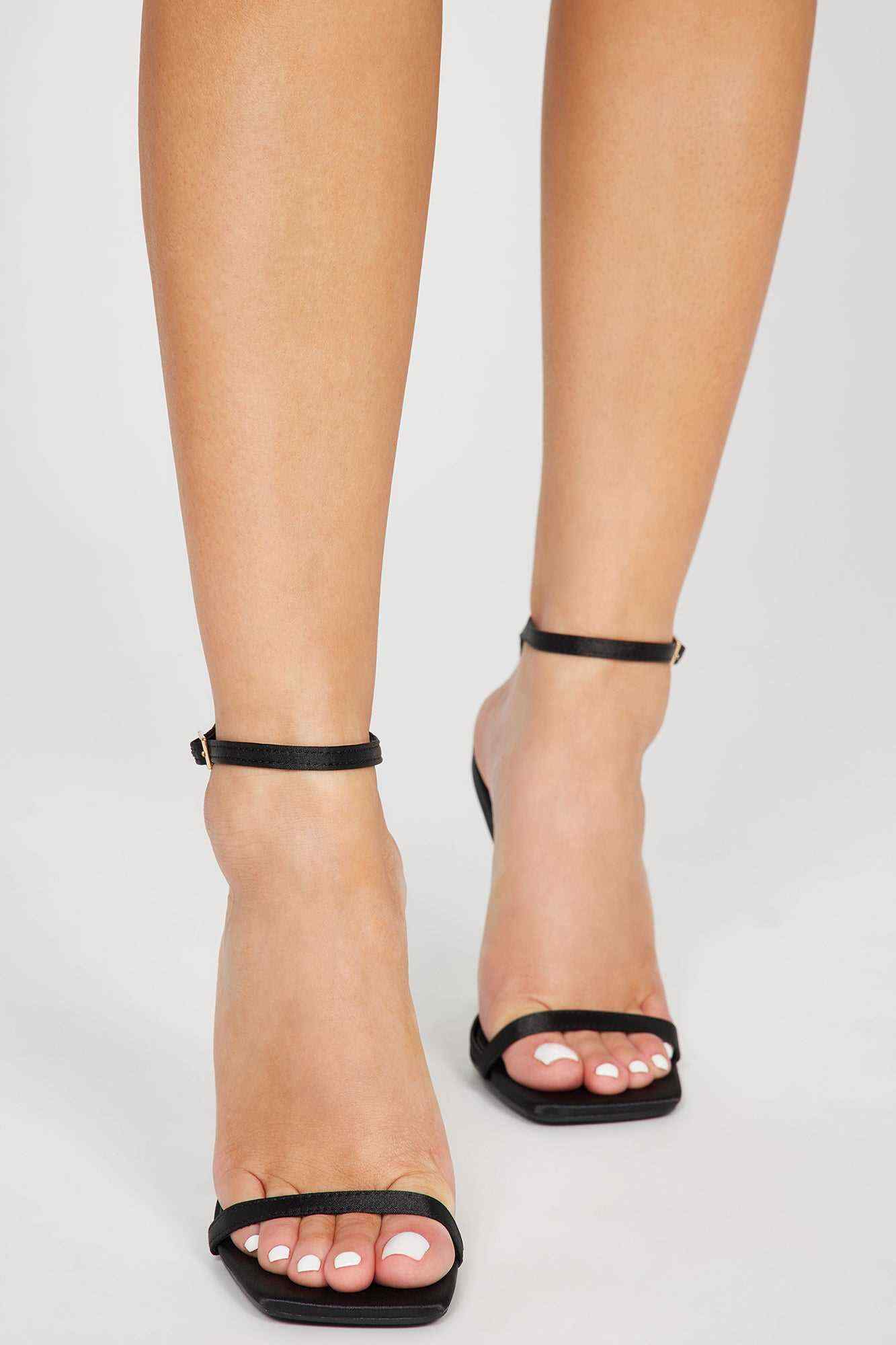 Twisted Lover Square Toe Heels   Black