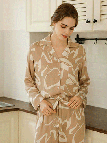 V Neck Regular Fit Abstract Edgy Long Sleeve Pajama Set