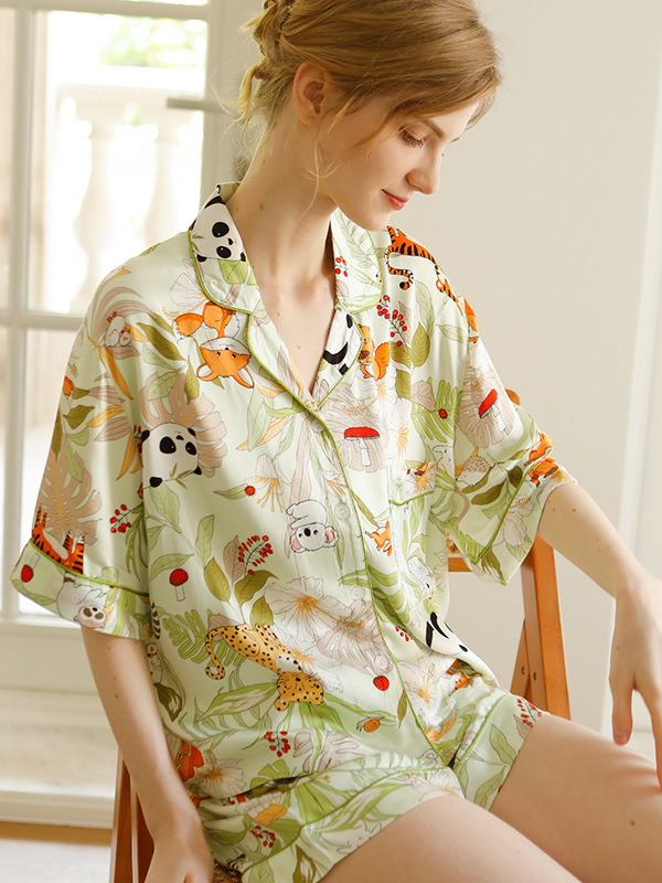 Simple Animal Shawl Collar Satin Short Sleeve Pajama Set