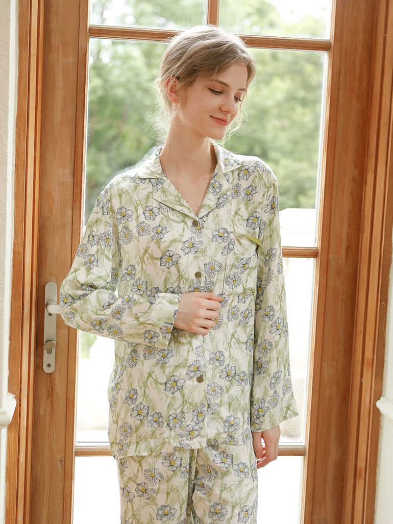 Shawl Collar Simple Floral Long Sleeve Pajama Set