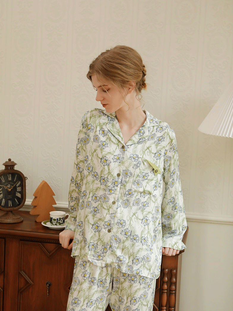 Shawl Collar Simple Floral Long Sleeve Pajama Set