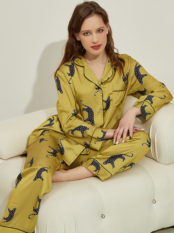 Loose Ice Silk Simple Animal Long Sleeve Pajama Set