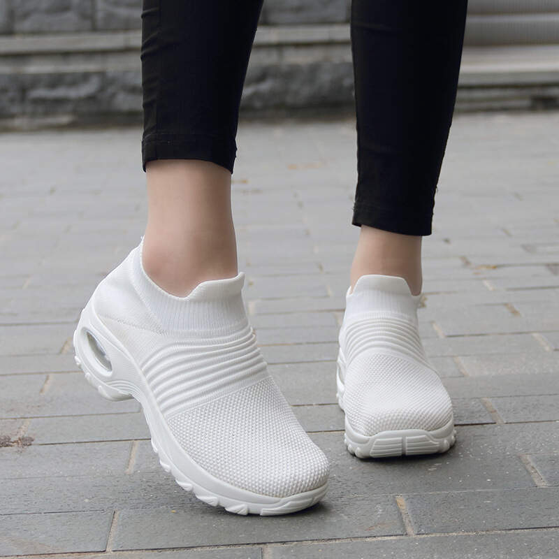 CLOUD RELIEF WOMENS SPORTS SHOES