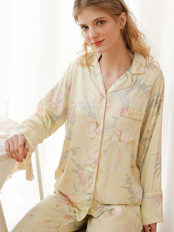 V Neck Regular Fit Elegant Long Sleeve Pajama Set