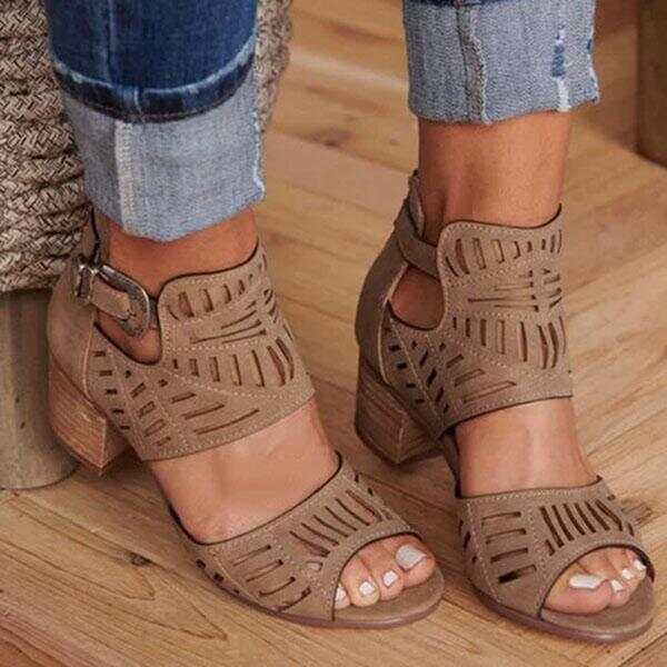 Women Adjustable Buckle Sandals