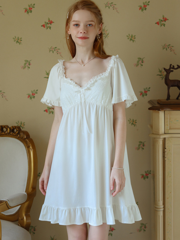 Simple Lace Cotton Square Neck Nightdress