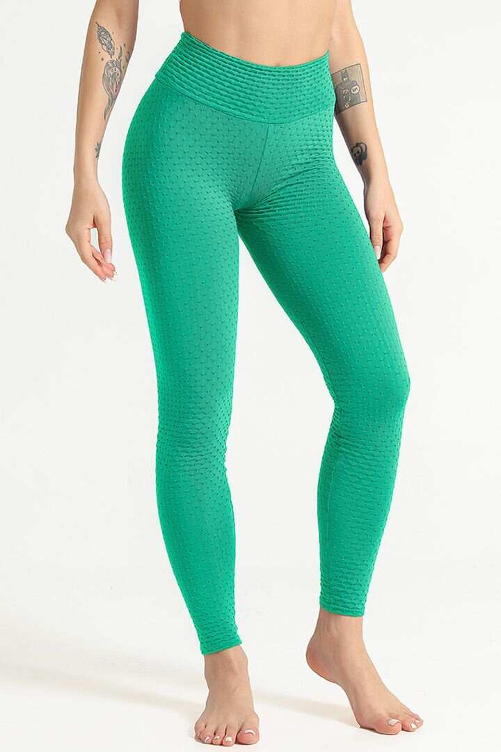 Solid Textured Scrunch Butt Sports Legging