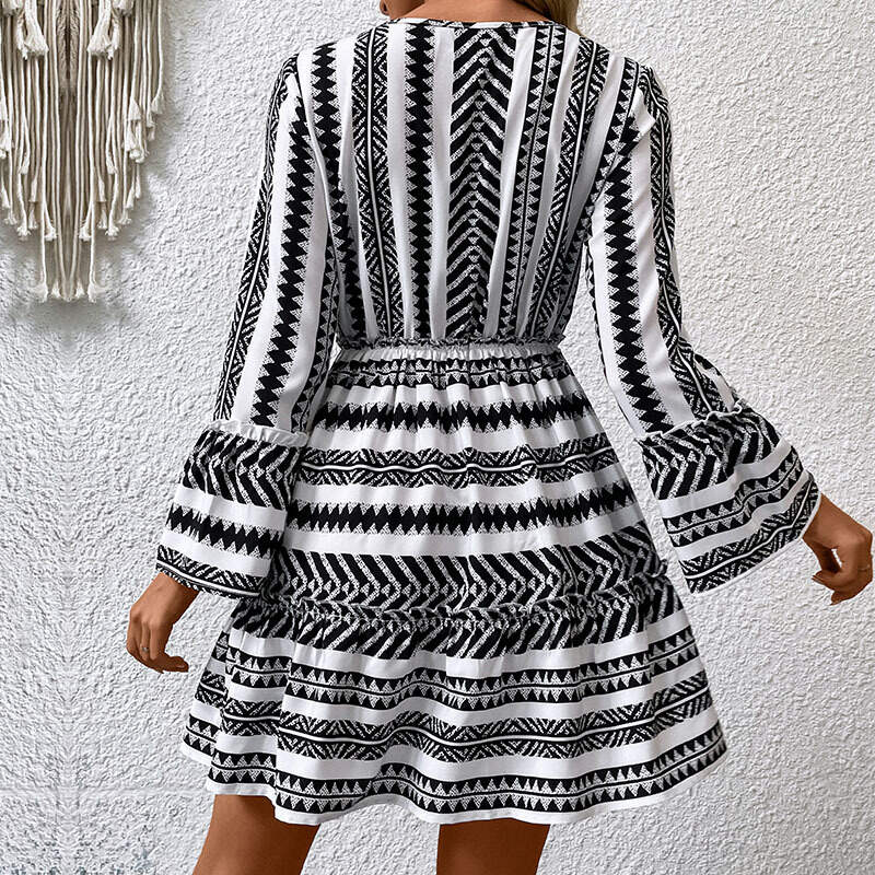 Resort-inspired long-sleeved printed dress