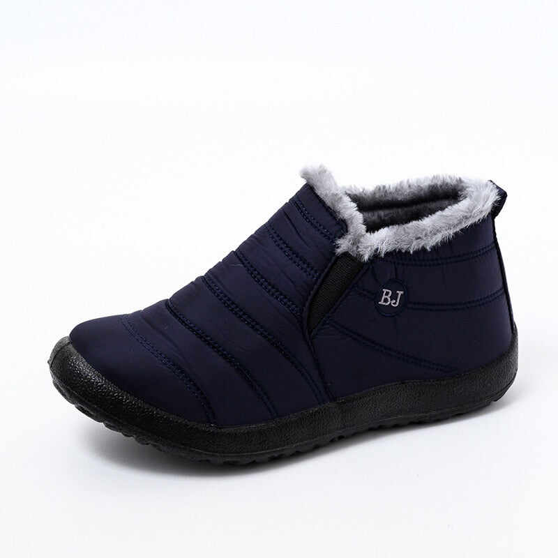 Flat winter boots, waterproof outdoor for women, warm and non-slip