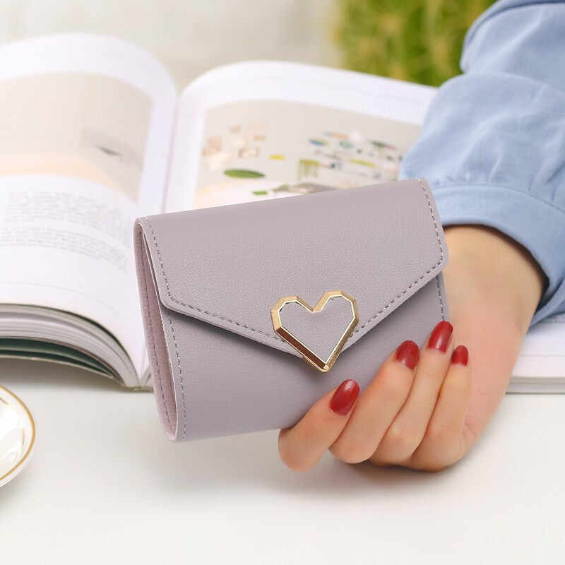 Mini wallet heart buckle