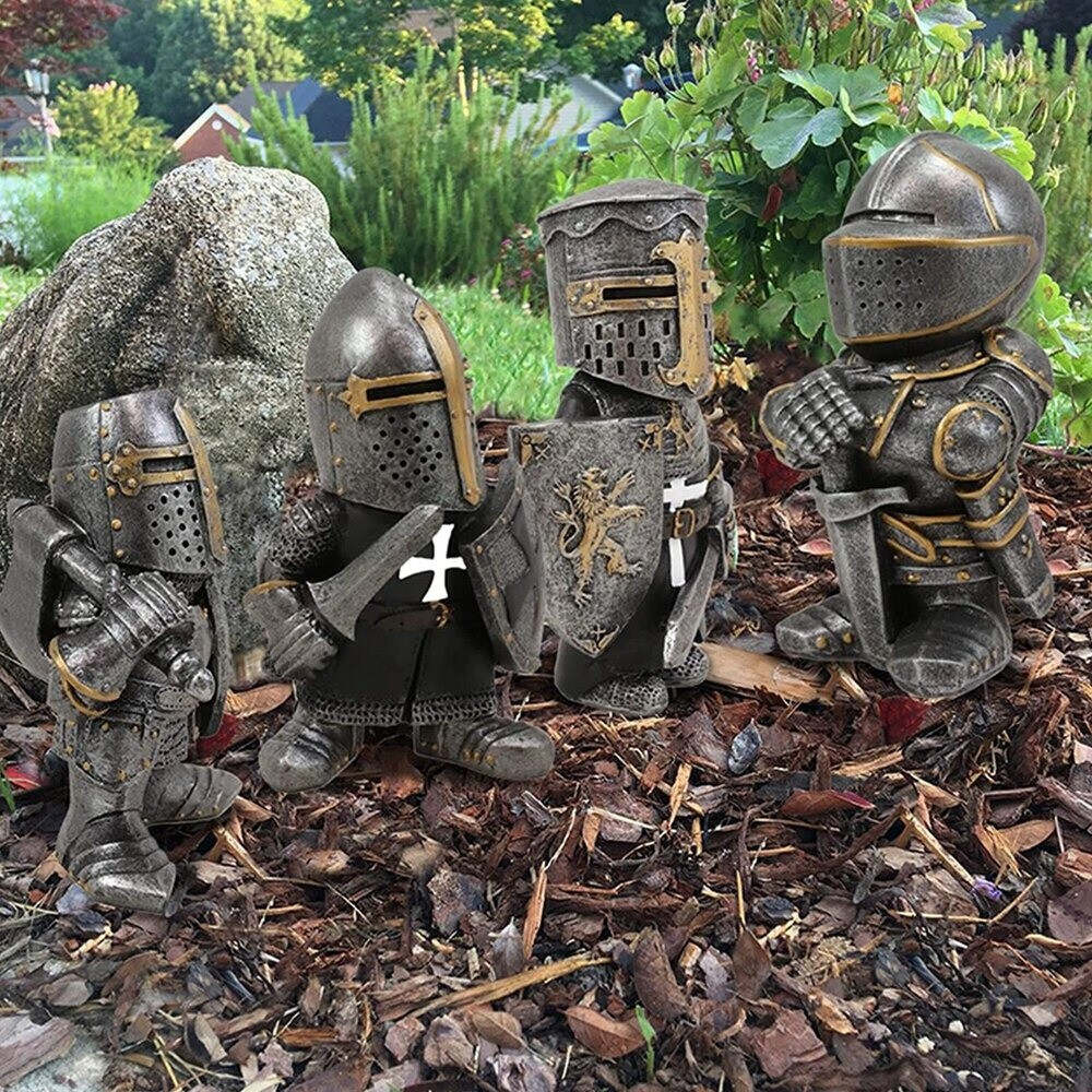 Garden Gnomes Guard