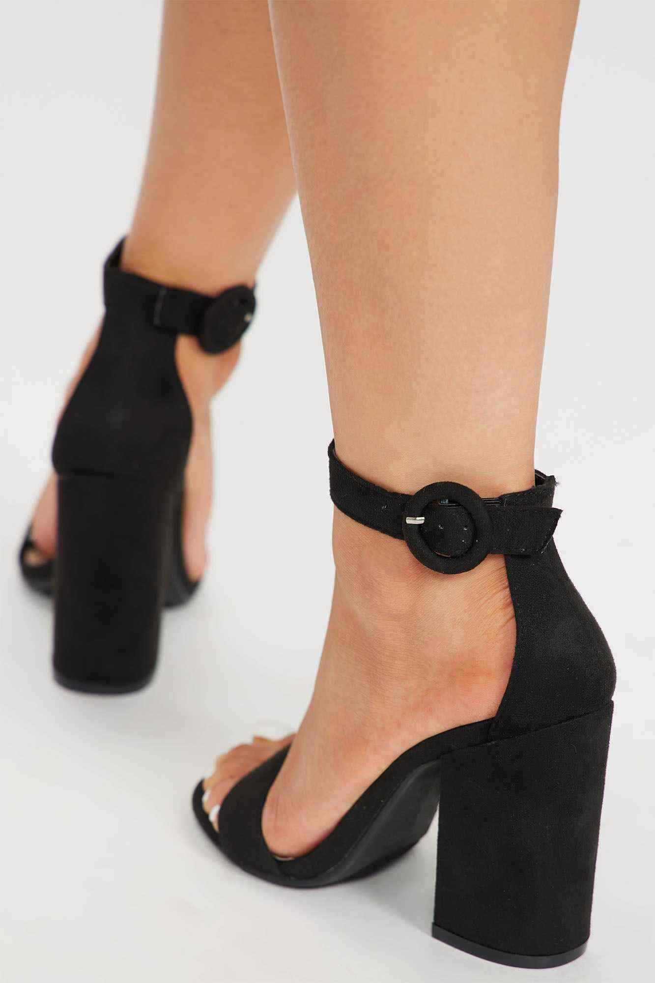 Staying Awhile Heeled Sandals   Black