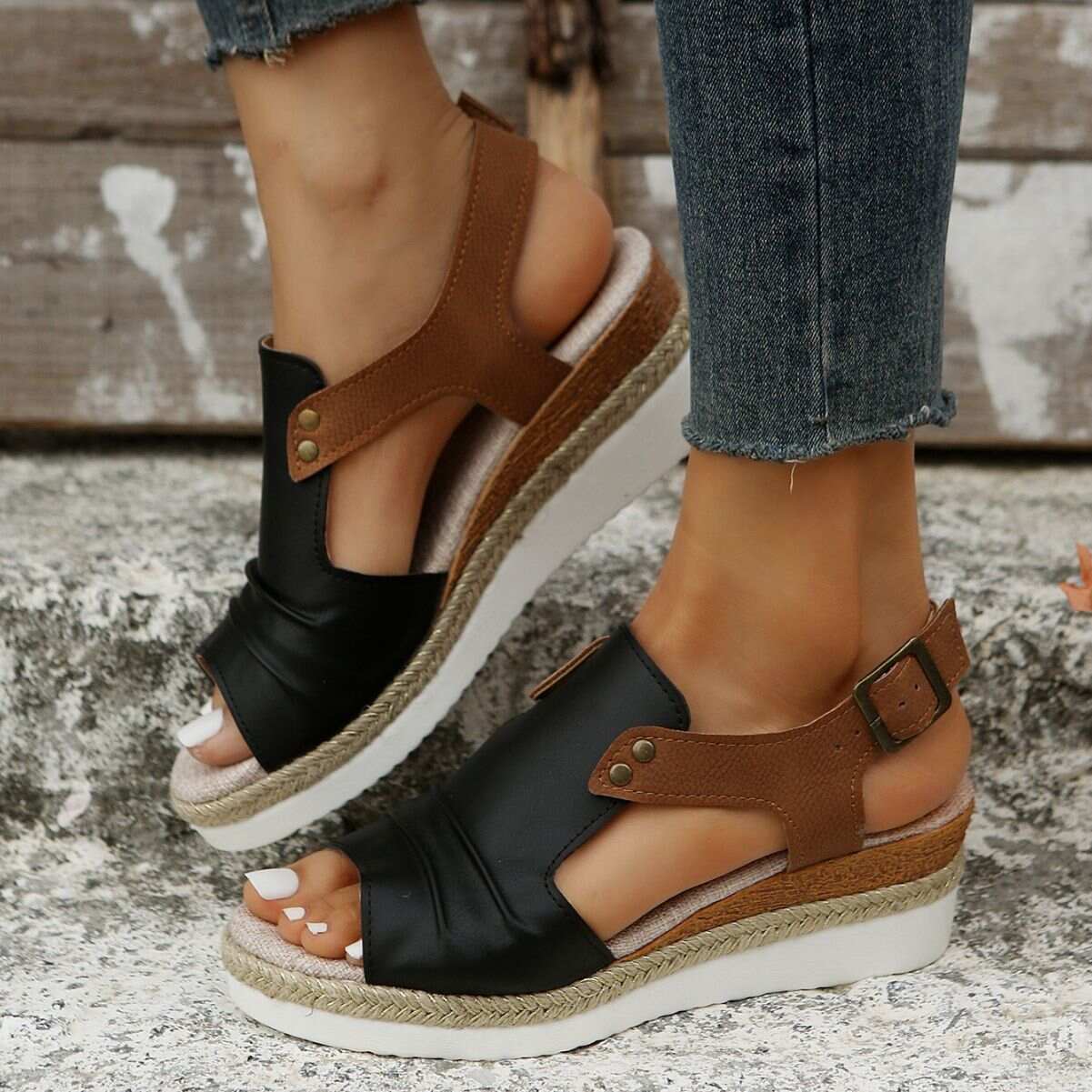 Large size comfortable flat casual sandals