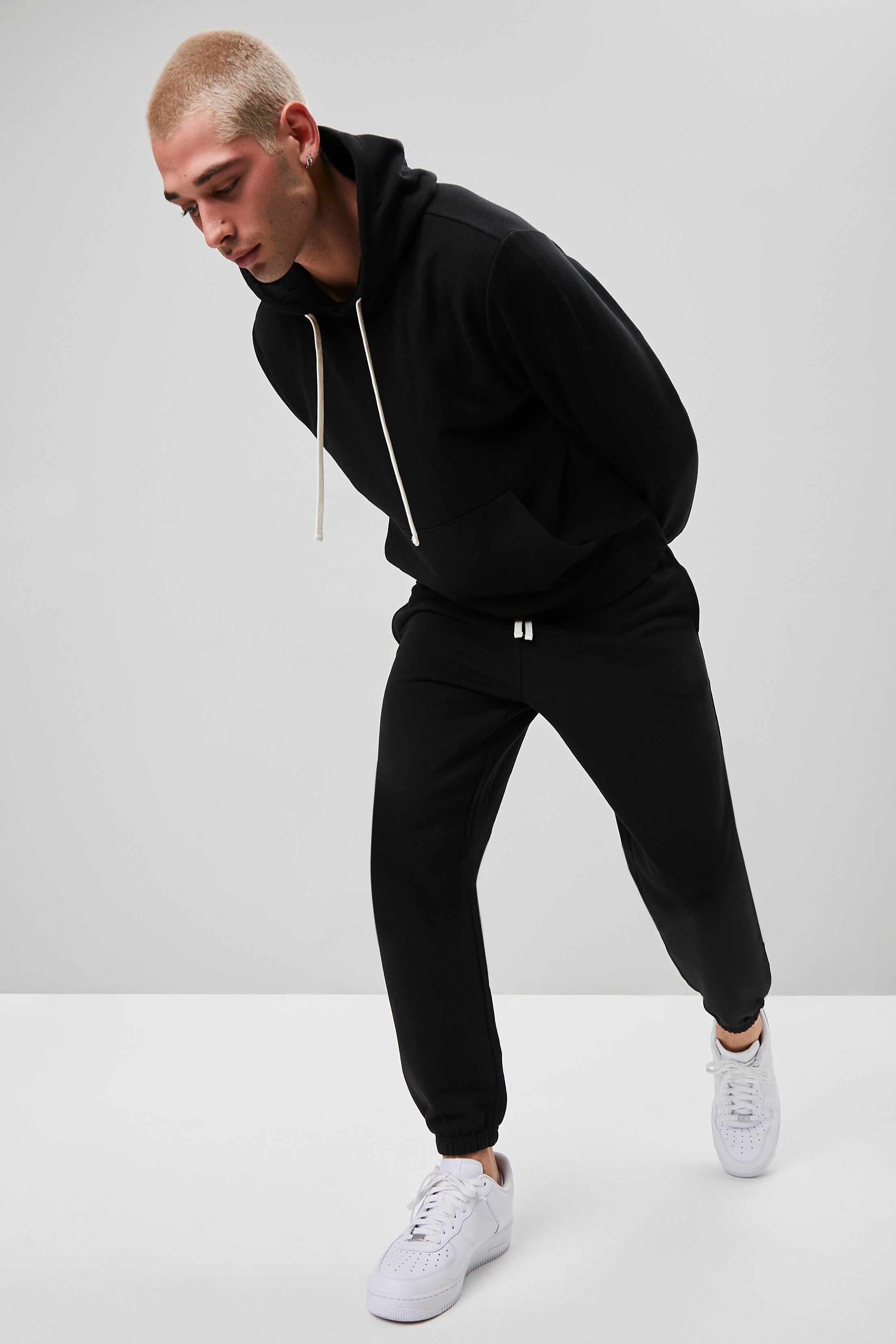 Men Apparel | Basic Drawstring Hoodie Black Forever21 - JV21206