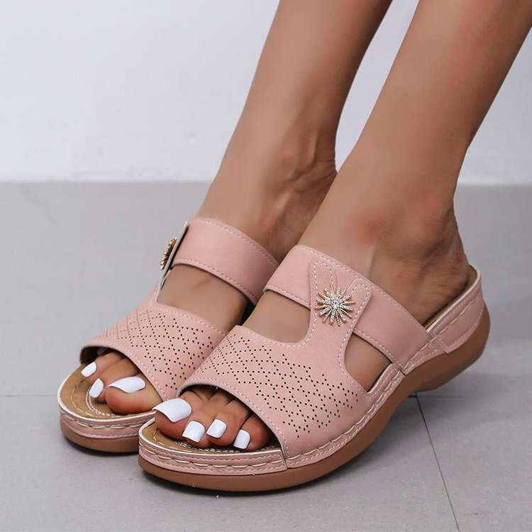 Fashion non-slip sandals with diamonds