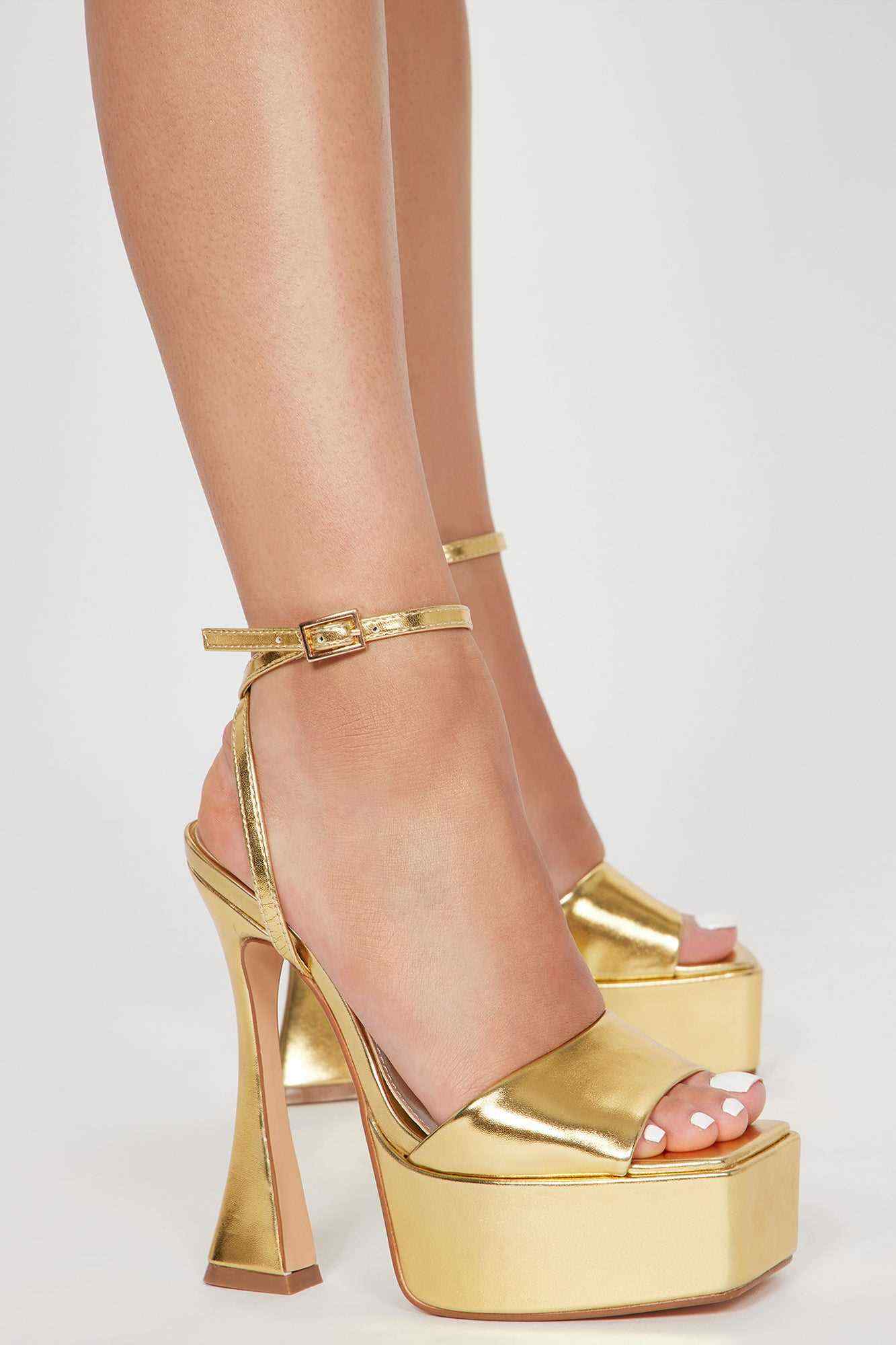 New Look Platform Heels   Gold