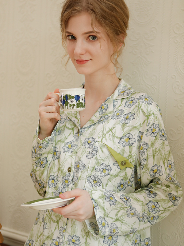 Shawl Collar Simple Floral Long Sleeve Pajama Set