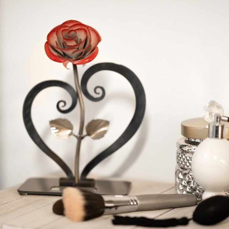 Iron Red Metal Rose with Heart-Shaped Stand