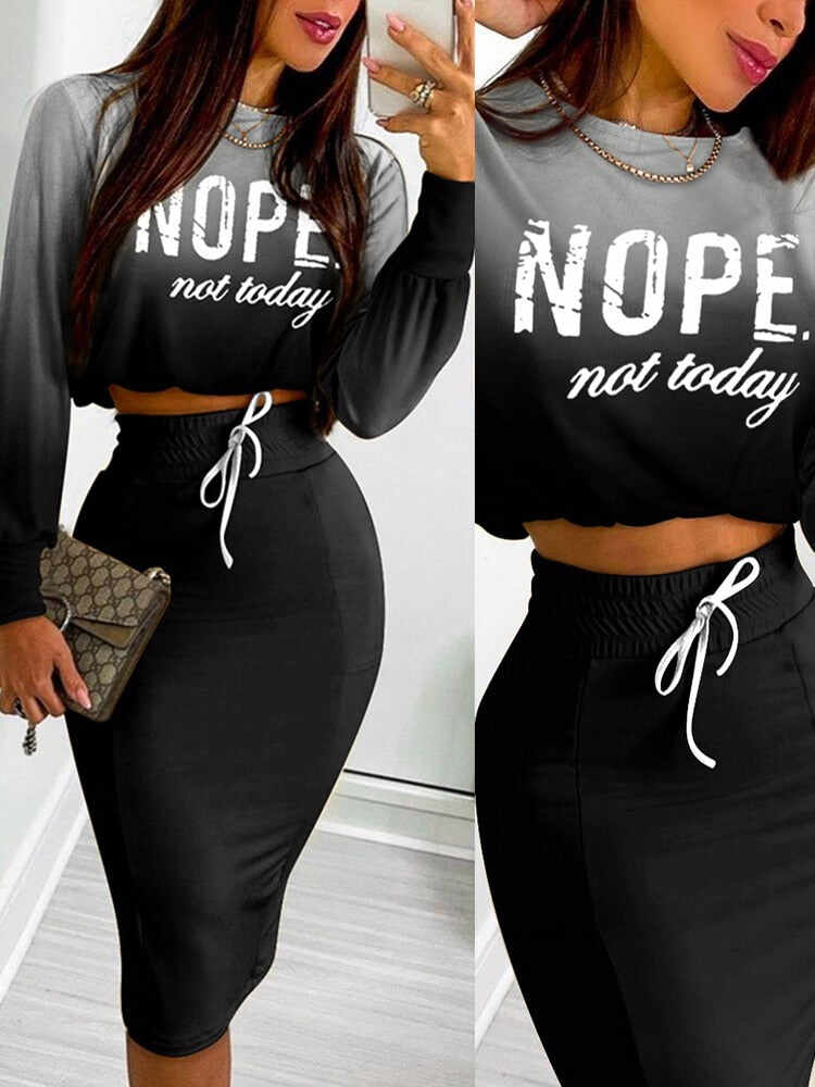 Print Long Sleeve Crop Top