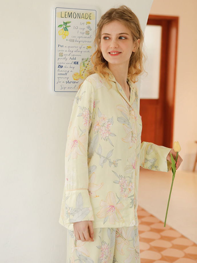 V Neck Regular Fit Elegant Long Sleeve Pajama Set