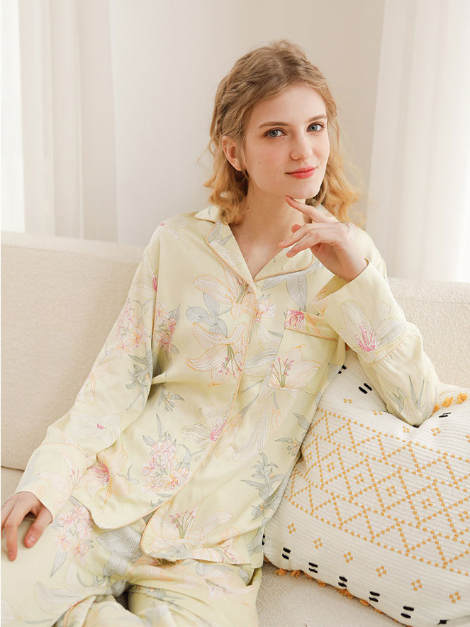 V Neck Regular Fit Elegant Long Sleeve Pajama Set