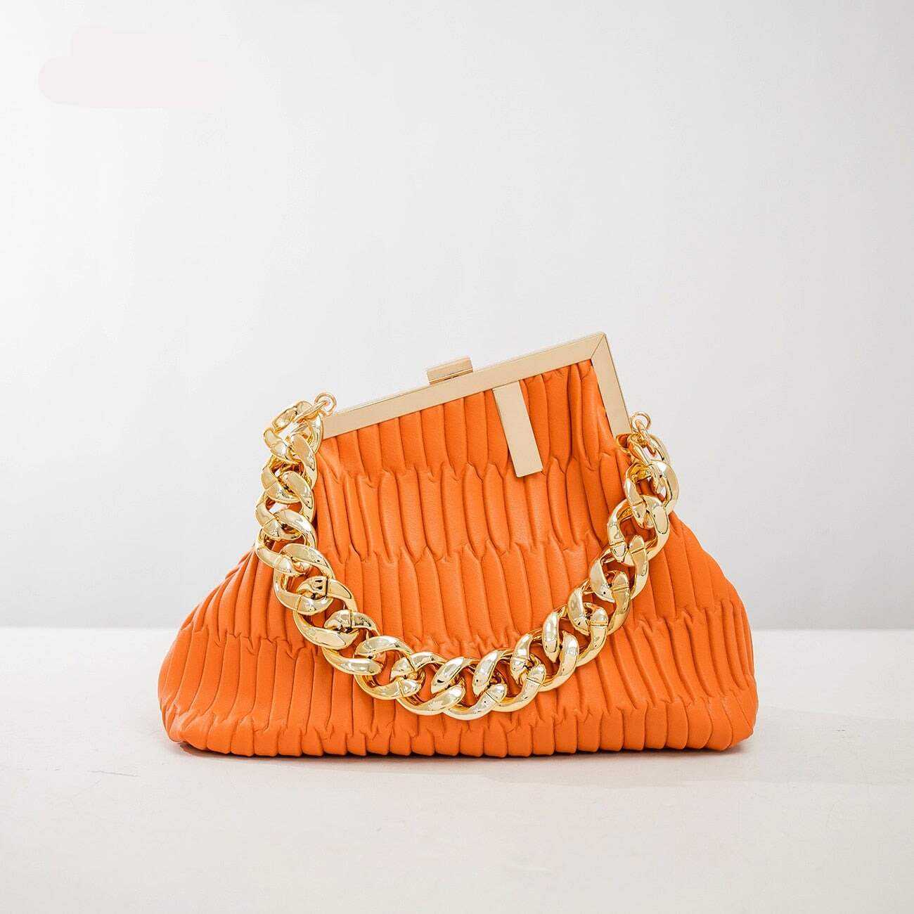 Solid Pleated fashion Handbag With Large Chain