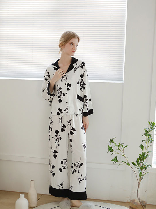 Loose Casual Floral Pattern V Neck Long Sleeve Pajama Set