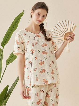 Simple Regular Fit Regular Sleeve Cotton V Neck Short Sleeve Pajama Set