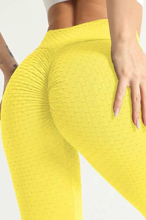 Solid Textured Scrunch Butt Sports Legging